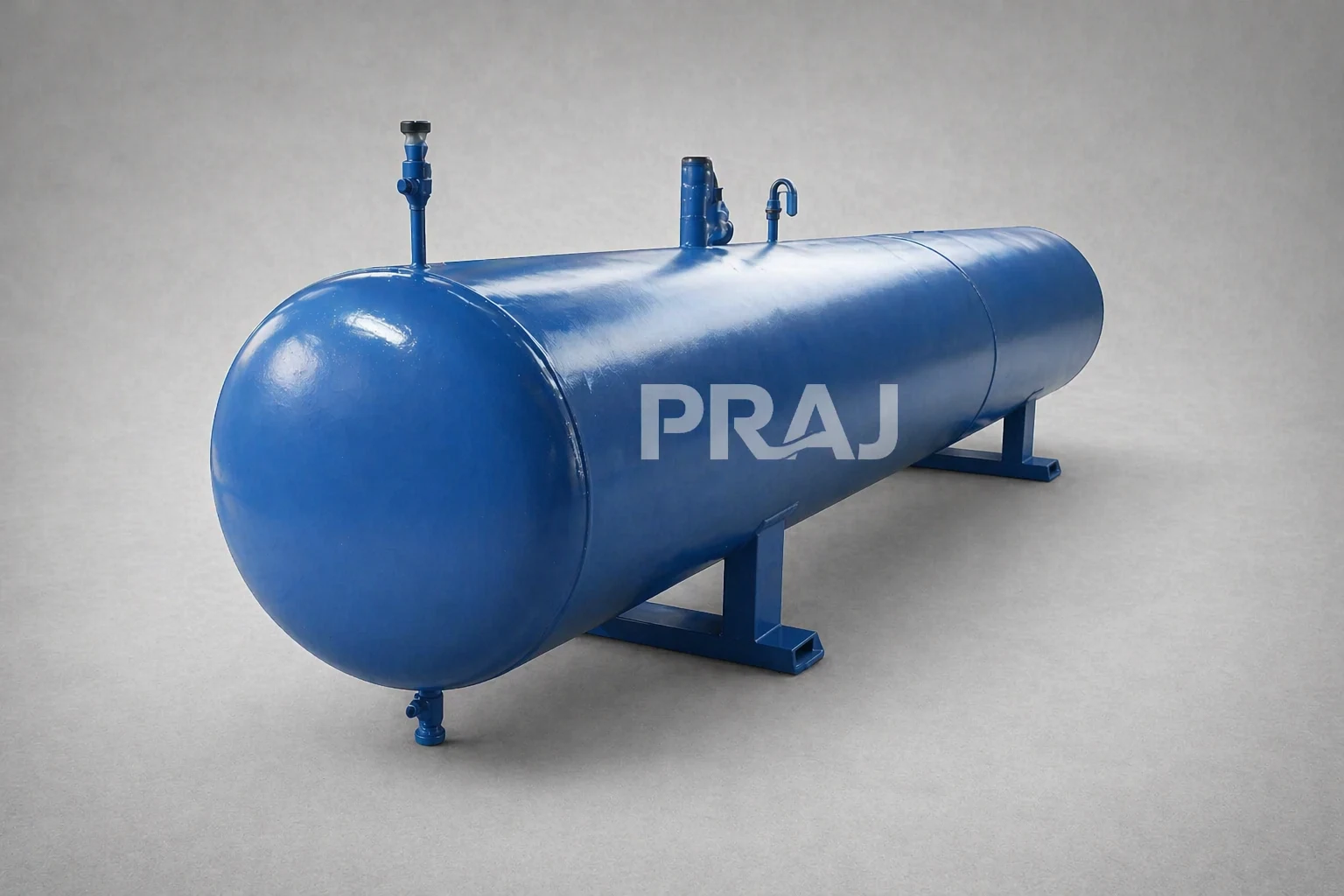 Praj liquid receiver tank for ammonia refrigeration system — IS 2825 tested